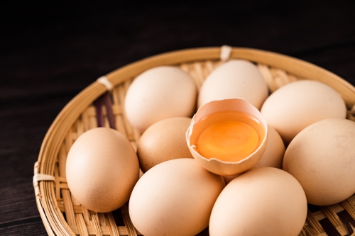 千库网_鸡蛋食品营养鲜蛋蛋黄摄影图配图_摄影图编号260825